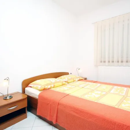 Apartman By The Sea Tisno, Murter - 3222 *